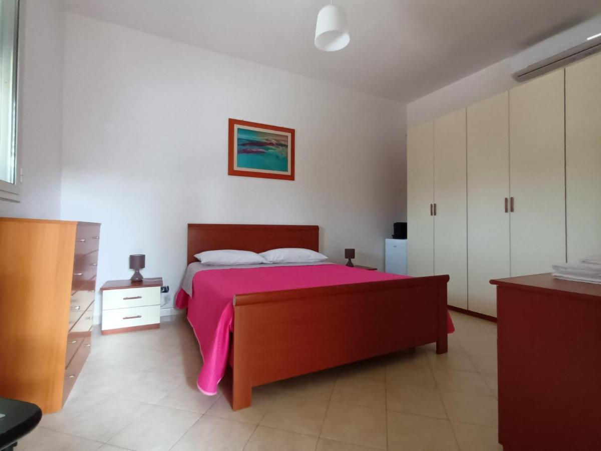 Clave, Affittacamere, Casa Vacanze Cozze Екстер'єр фото